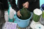 パンストの袋に入れて絞る